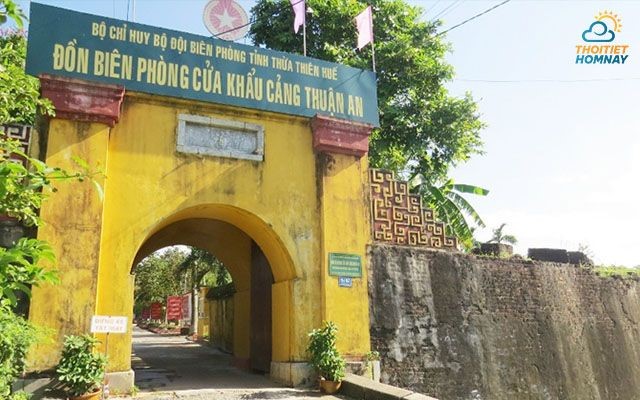 Trấn Hải Đài - Thuận An