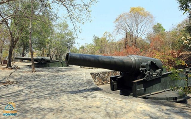 Hình ảnh ụ pháo tại trận địa pháo Quang Phú 