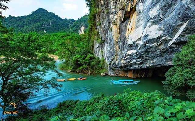 Tuyệt tác sông Chày Hang Tối giữa lòng di sản Phong Nha
