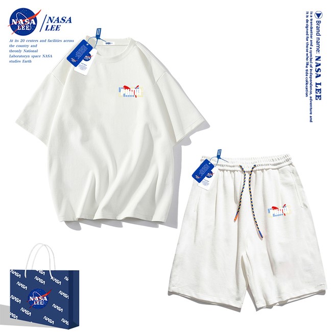 Bộ đồng phục của NASA 