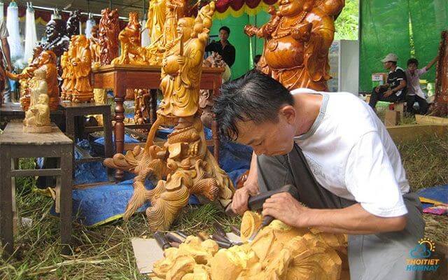 Làng nghề điêu khắc gỗ Mỹ Xuyên mang đậm giá trị văn hóa truyền thống