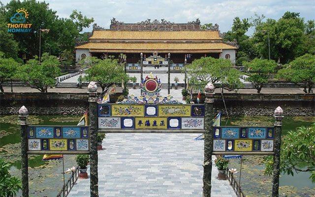 Điện Thái Hòa - nơi đăng quang của 13 vua triều Nguyễn từ Gia Long đến Bảo Đại
