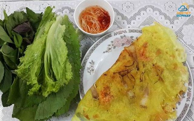 Bánh xèo cô Năm địa chỉ quán ăn ngon nhất nhì xứ Quảng Bình