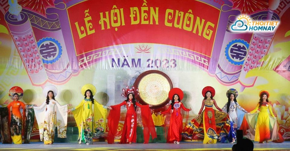 Lễ hội đền Cuông được tổ chức hoành tráng hàng năm 